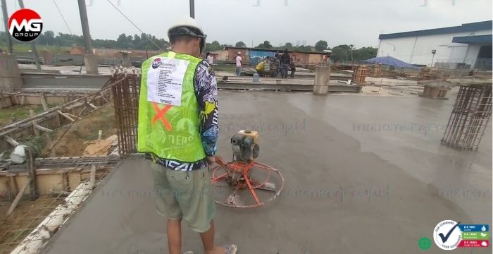 Aplikator Floorhardener Gedung