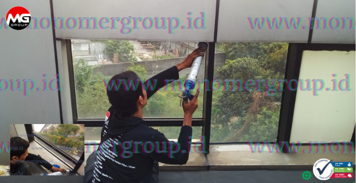 Pasang Sealant Kaca Gedung